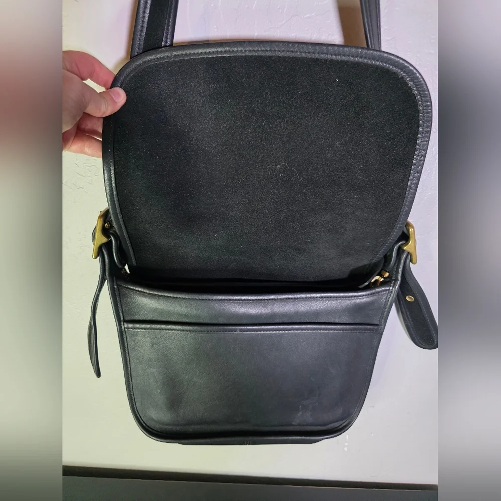 Coach Vintage Patricia Legacy‎ Black Leather Crossbody Purse